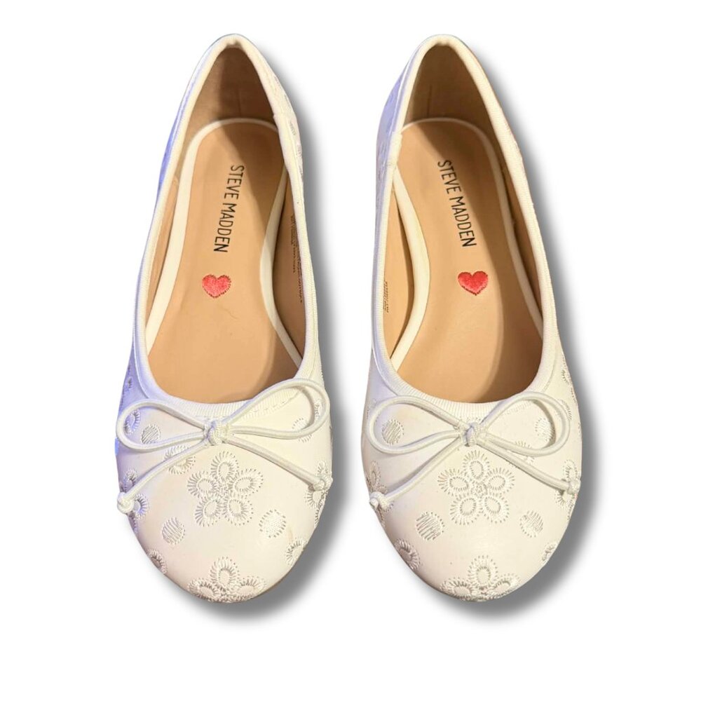 Steve Madden Cherish White Eyelet Ballet Flats – Girls Size 1 | Holiday Outfit